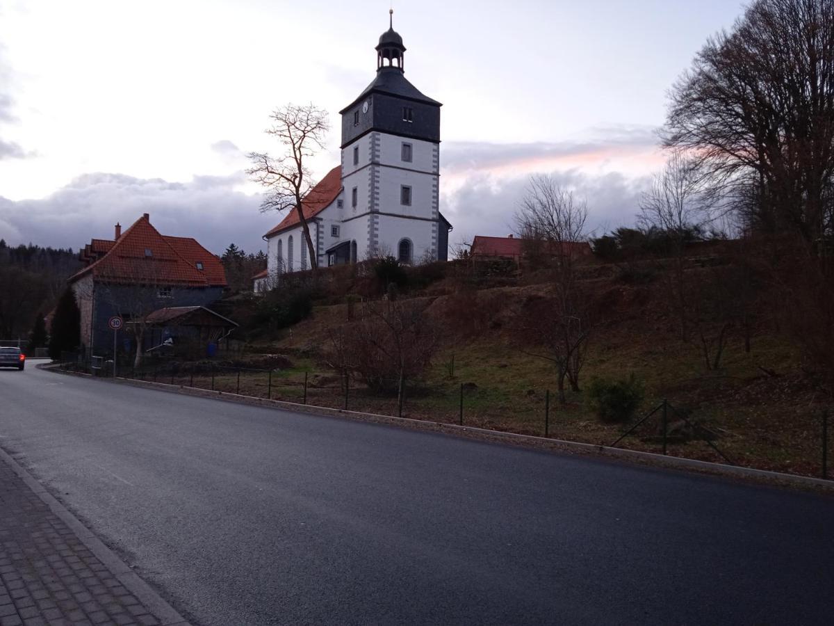 Hotel&Restaurant Zum Adlersberg Schleusingen Exterior foto